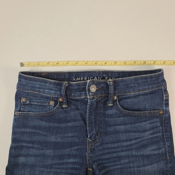 American Eagle Next Level Flex Super Skinny Cut-Off Shorts Size 28 - Picture 7 of 9